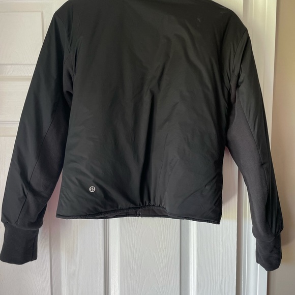 Lululemon bomber - Picture 2 of 8